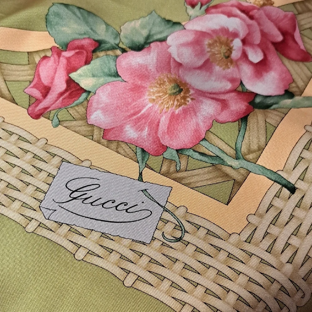 Gucci Floral Basketweave Silk Scarf With Original Box